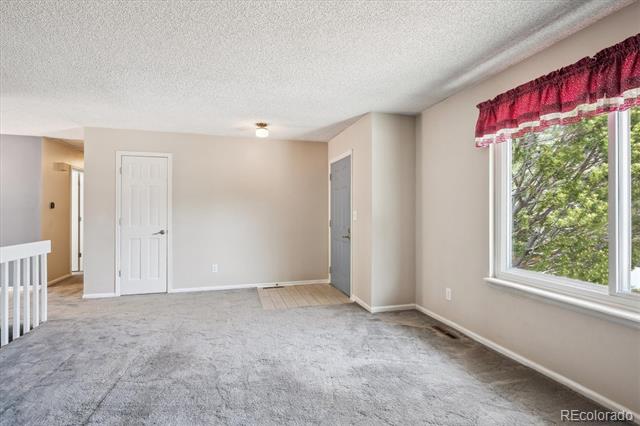 800 Park View Place