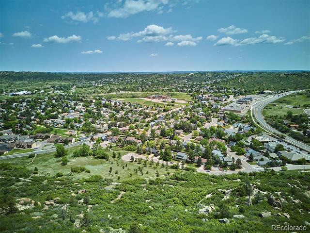 800 Park View Place