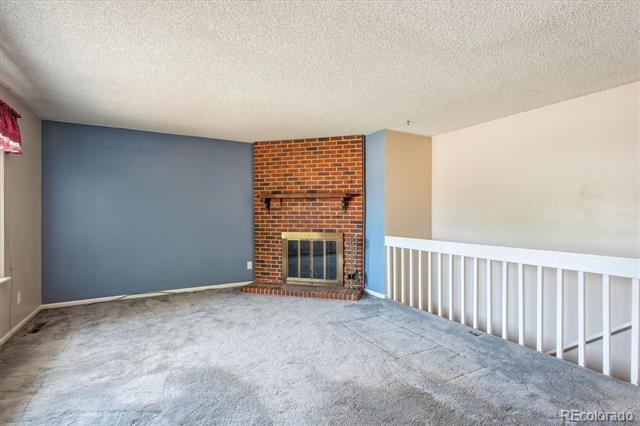 800 Park View Place