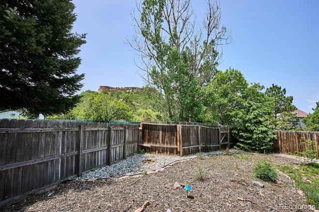 800 Park View Place