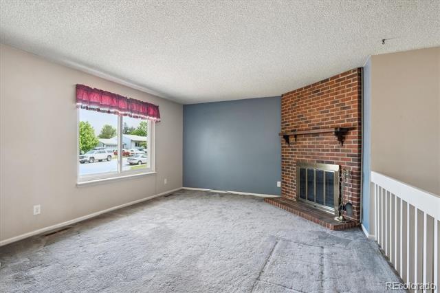800 Park View Place