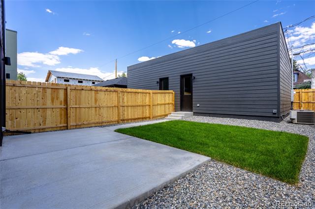 2478 S Cherokee Street