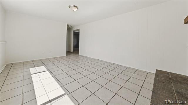 11511 E Dakota Avenue