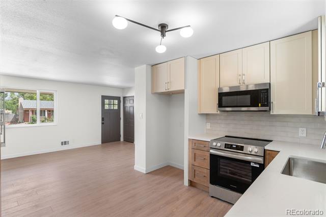11815 High Street