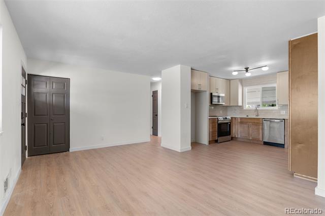 11815 High Street