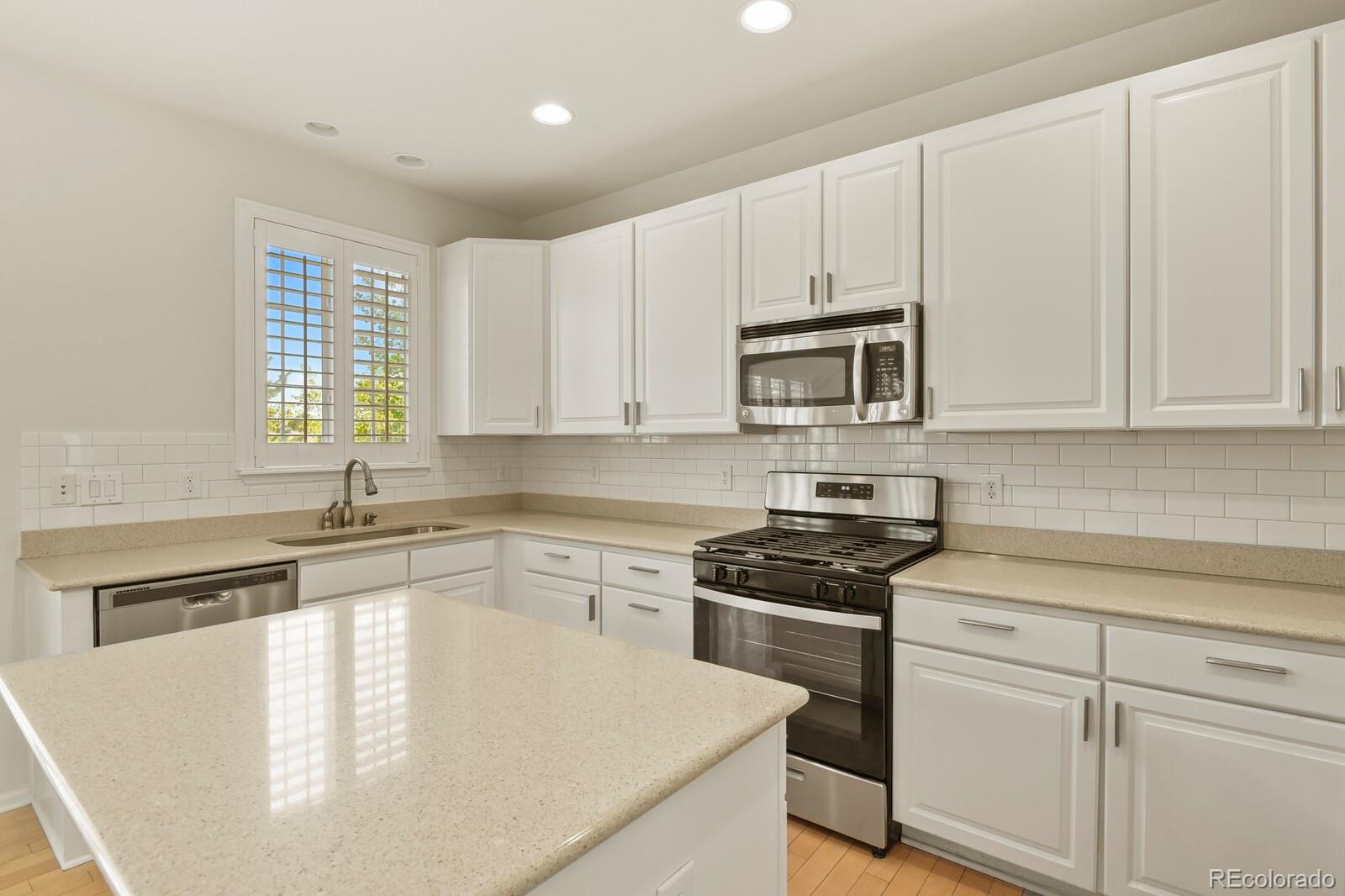 2887 Night Song Way