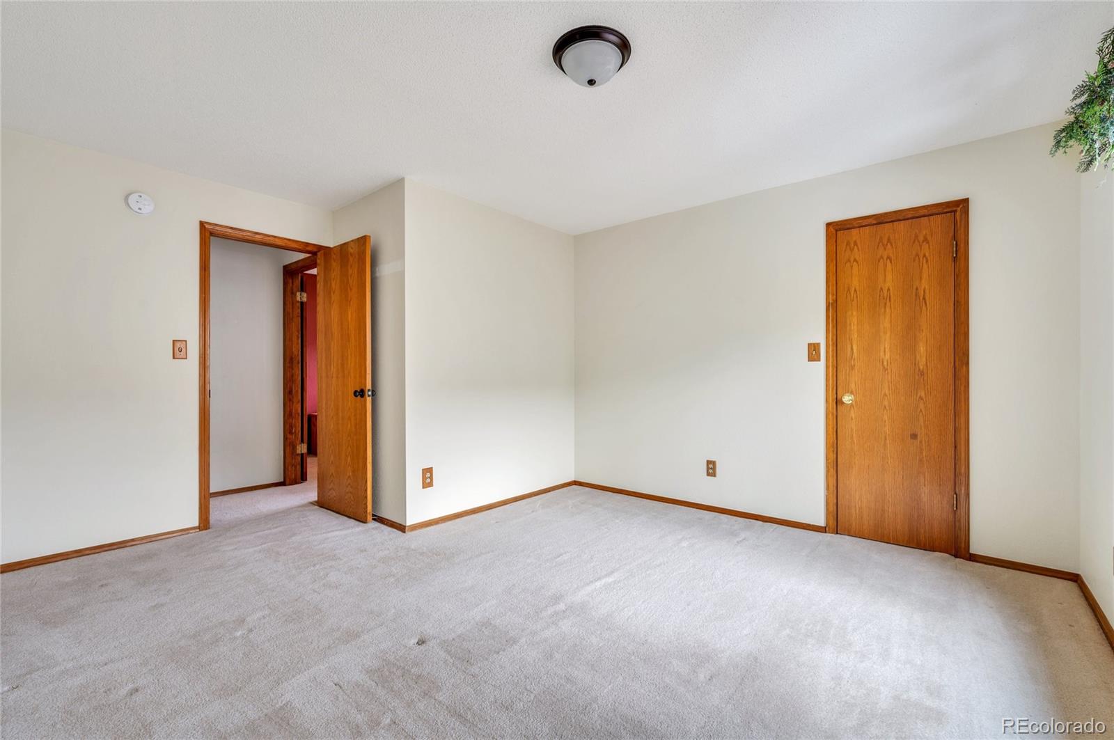 1231 Kings Crown Road