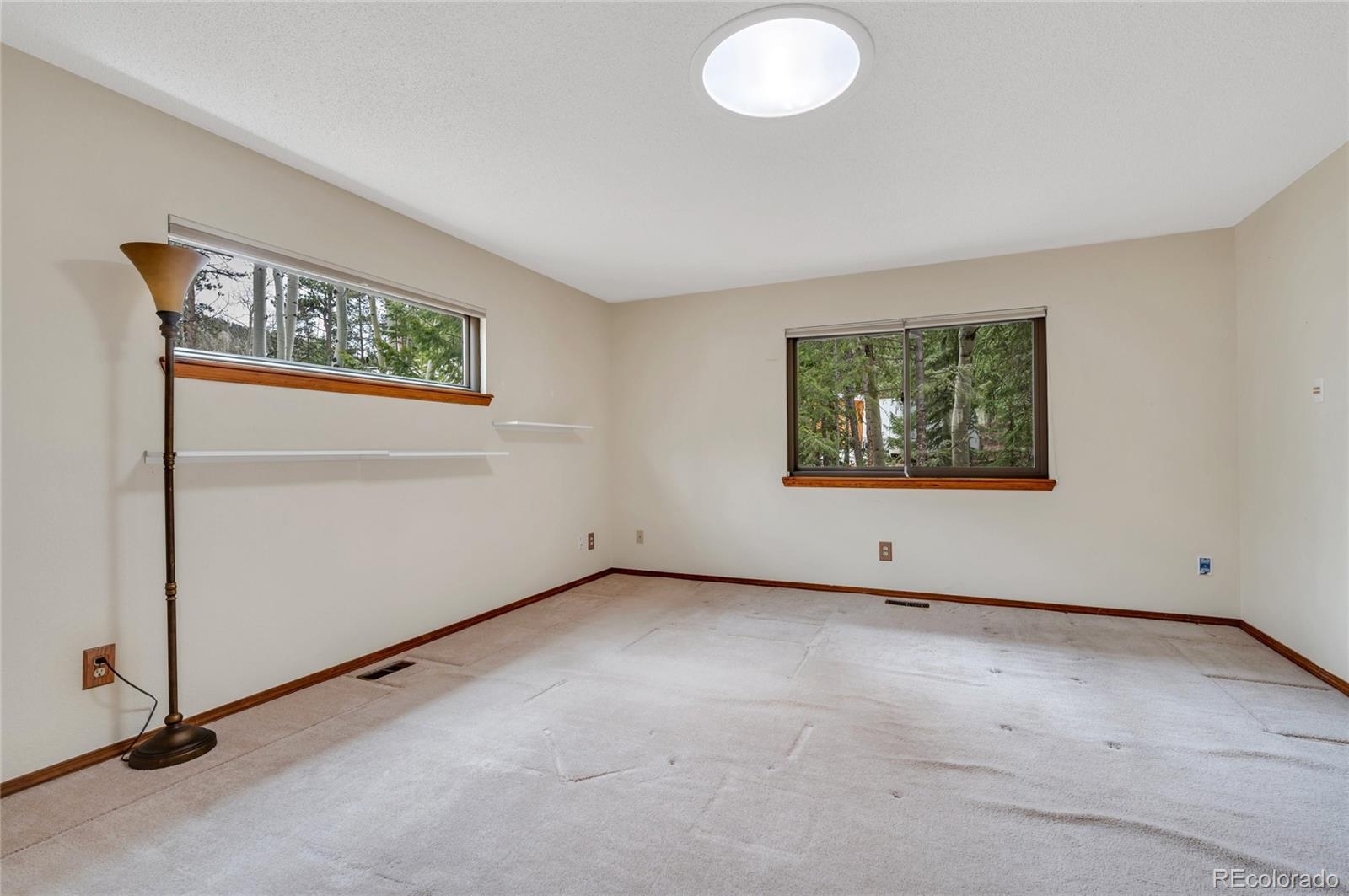 1231 Kings Crown Road