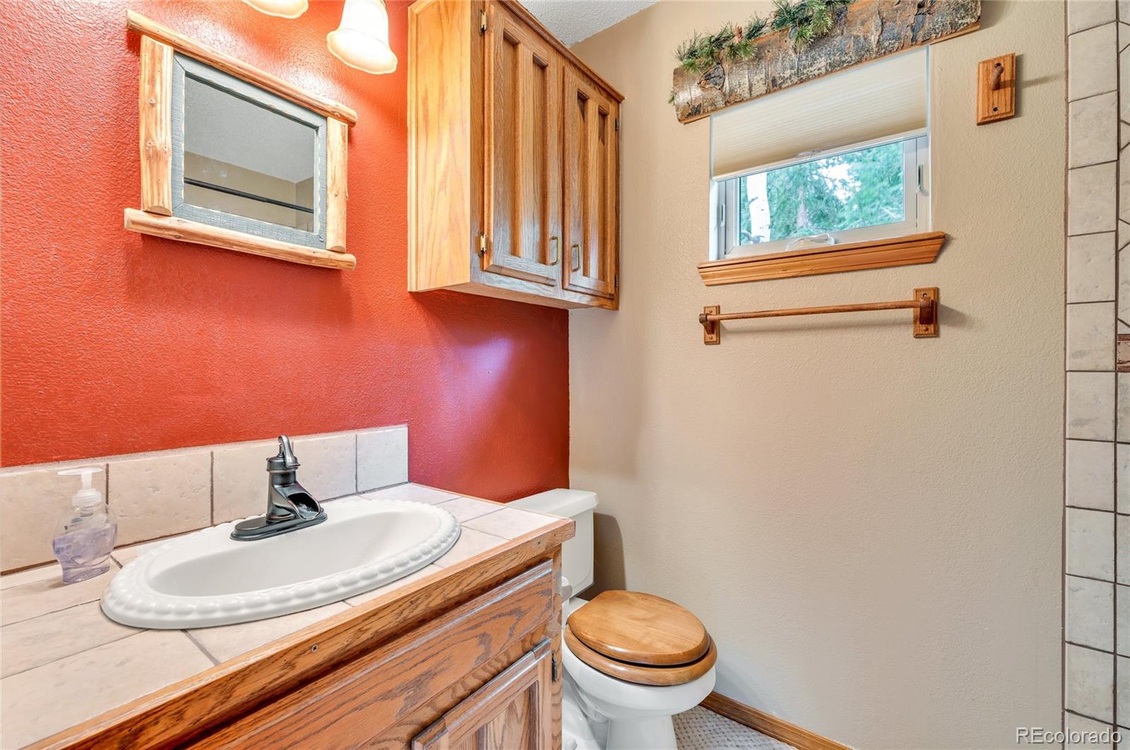 1231 Kings Crown Road