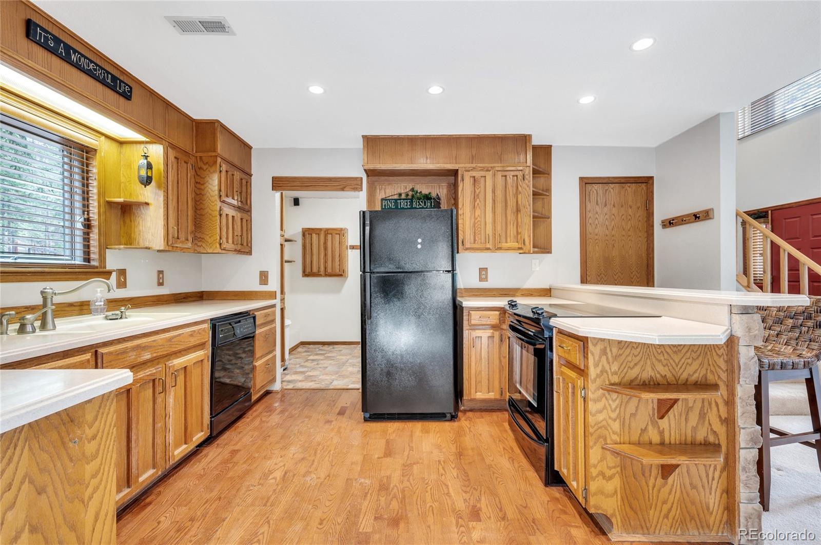 1231 Kings Crown Road