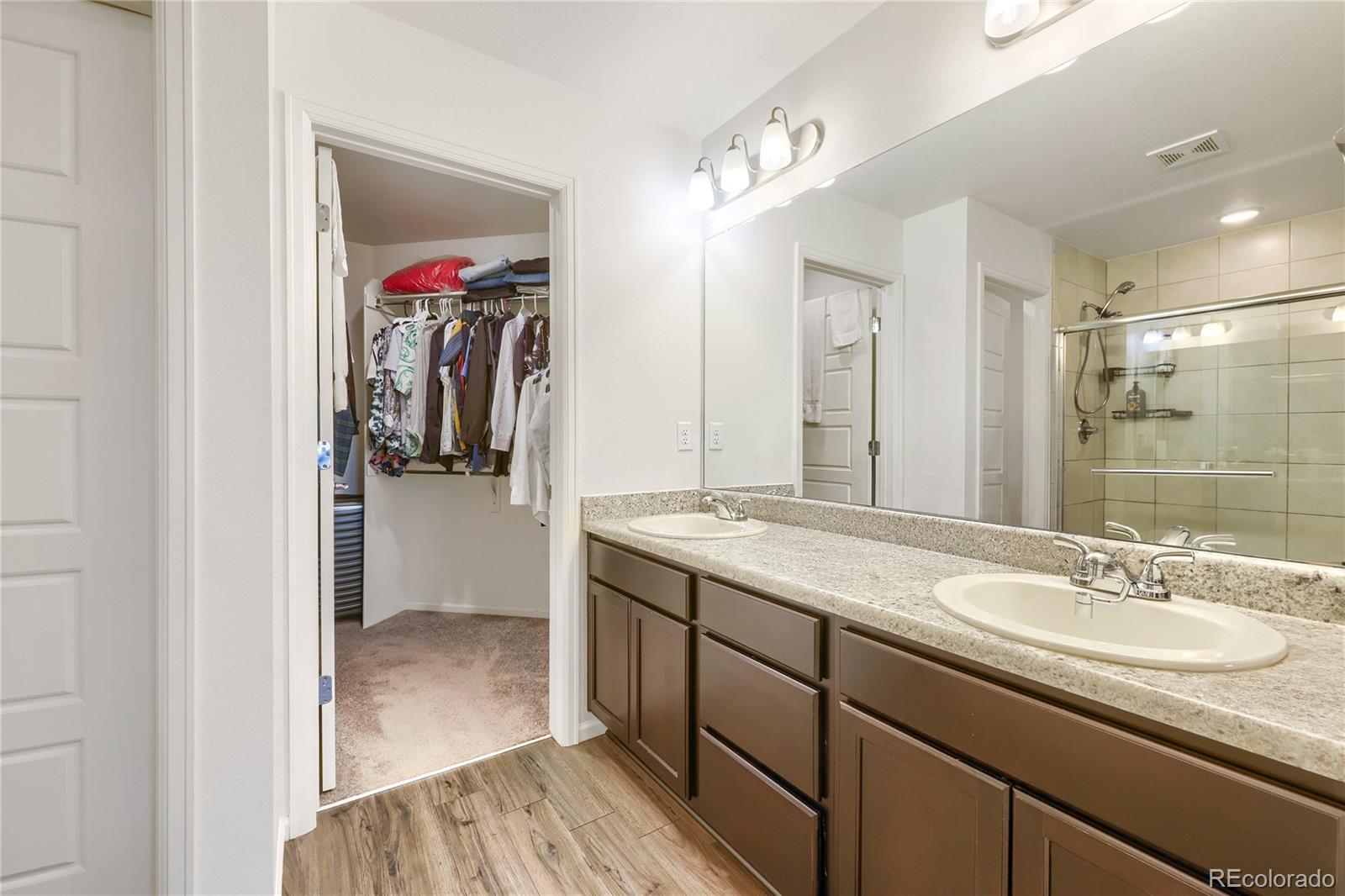 19990 E 40TH Avenue Unit: 4