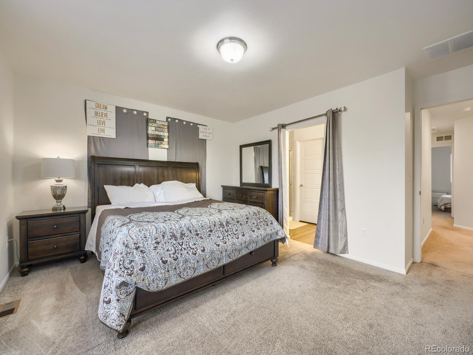 19990 E 40TH Avenue Unit: 4