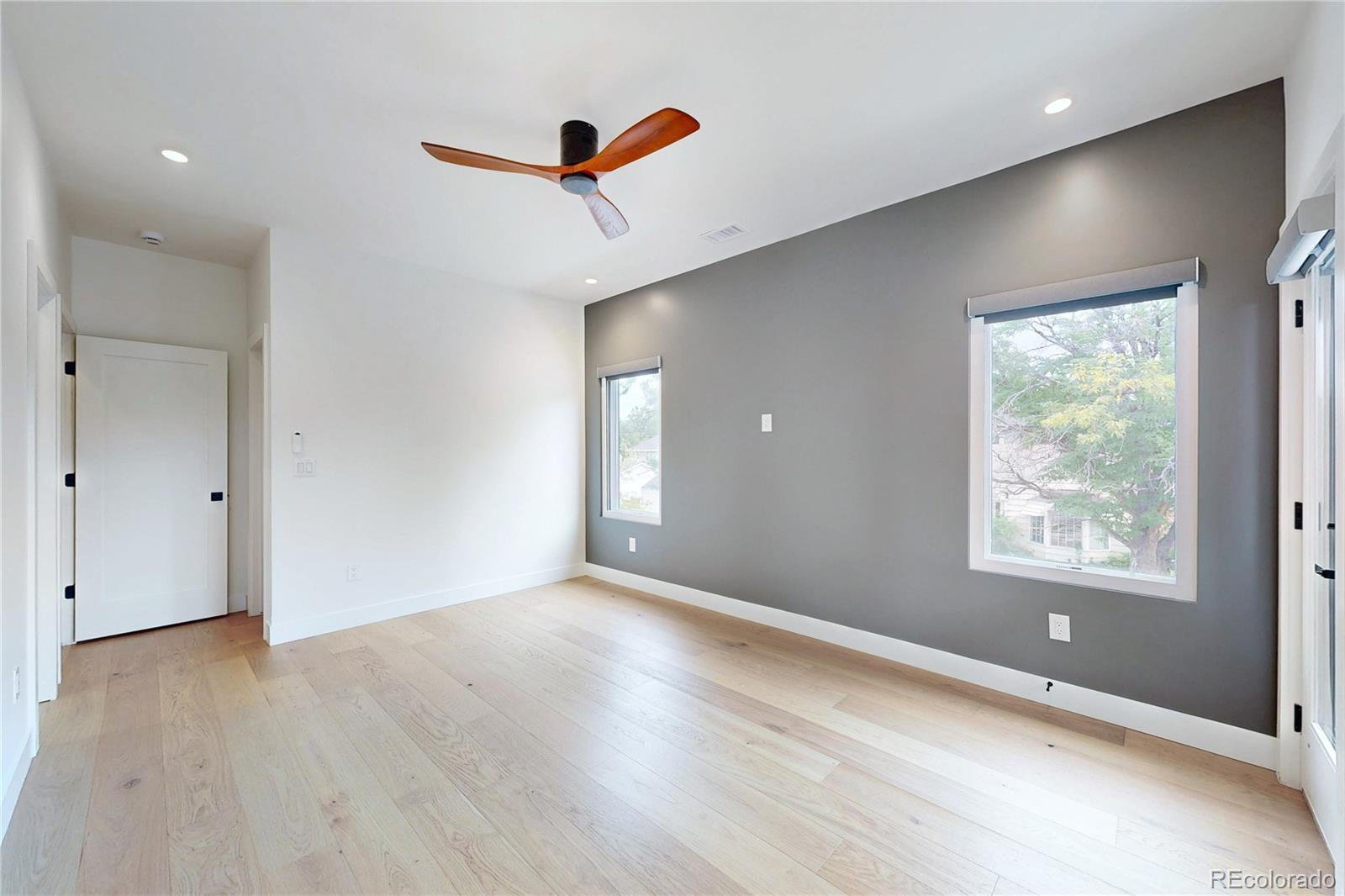 2403 S Franklin
