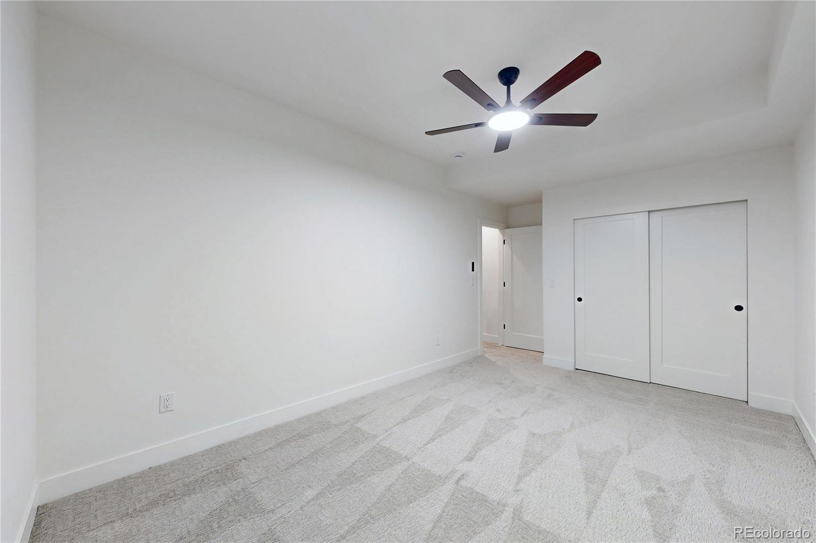 2403 S Franklin