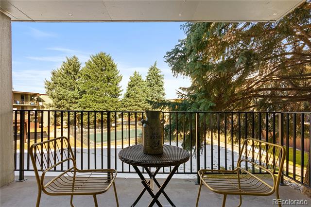 2281 S Vaughn Way Unit: 201A