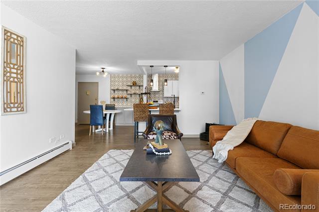 2281 S Vaughn Way Unit: 201A