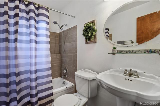 4966 Artistic Place