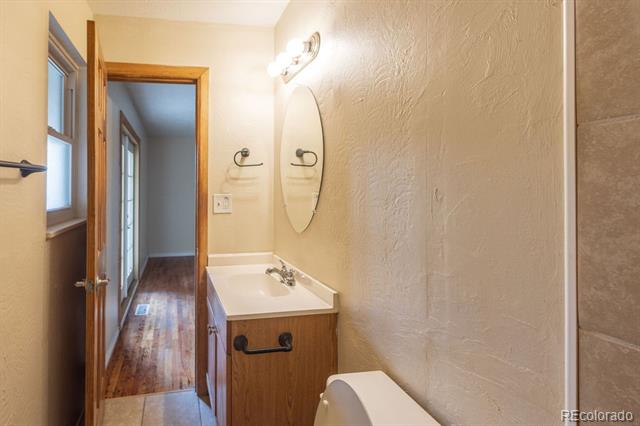 2116 North Place