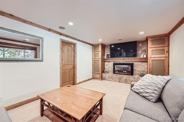7552 Miller Court