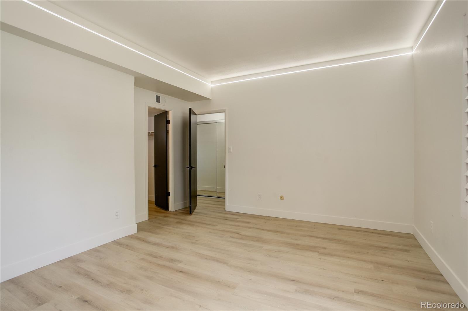 7250 Eastmoor Drive Unit: 124