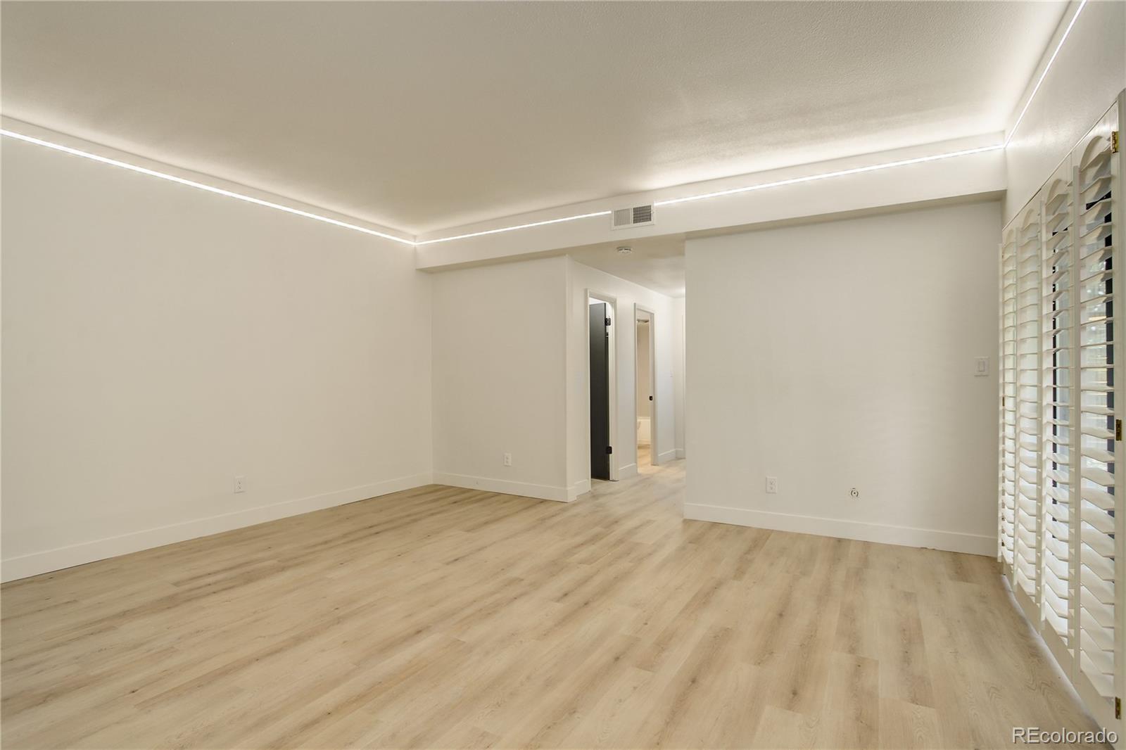 7250 Eastmoor Drive Unit: 124