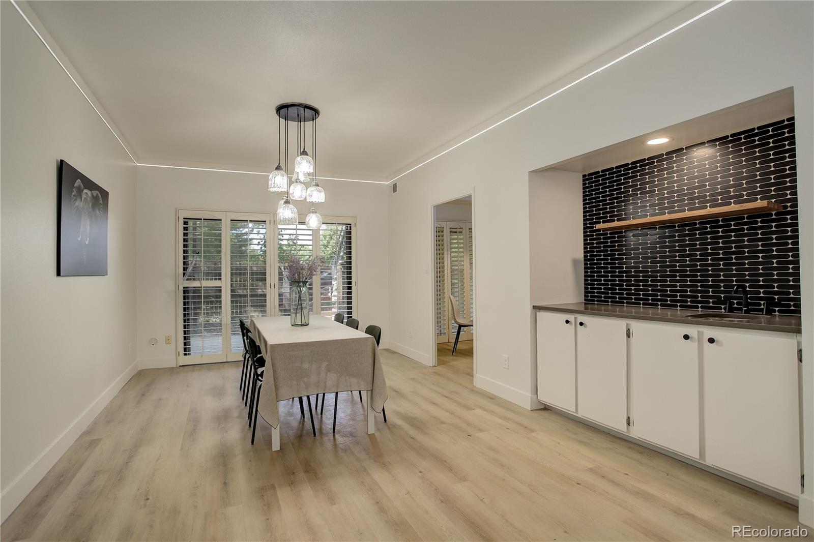 7250 Eastmoor Drive Unit: 124