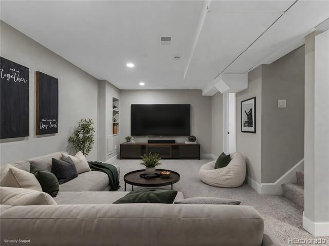 7296 Avrum Drive