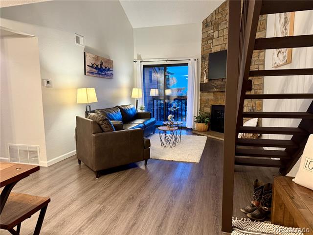 445 Wright Street Unit: 314