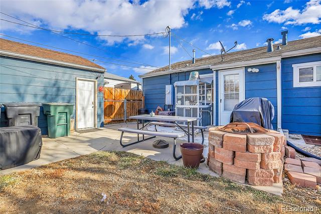 8881 Hoyt Drive