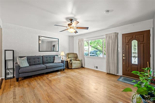 6421 Iris Court
