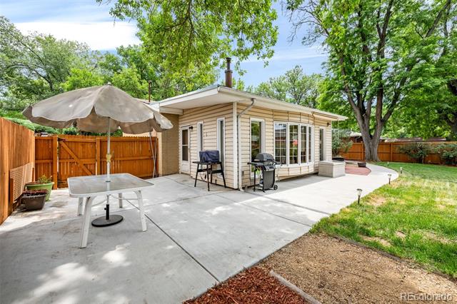 6421 Iris Court