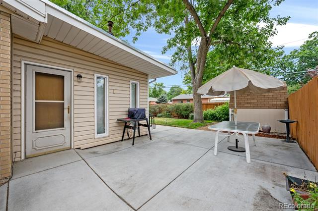 6421 Iris Court