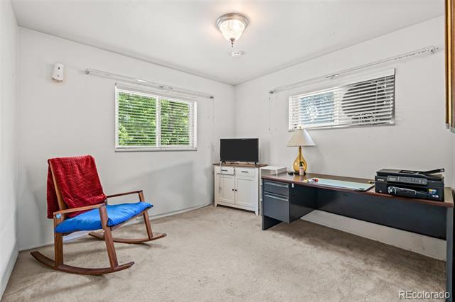 6421 Iris Court