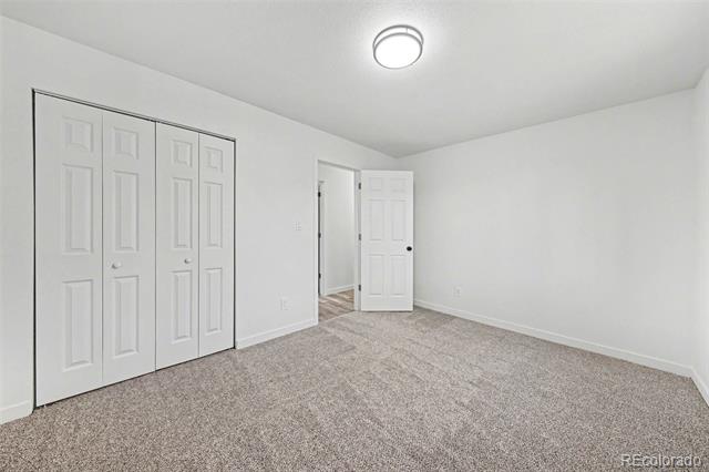 908 Applewood Court