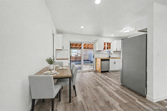 908 Applewood Court