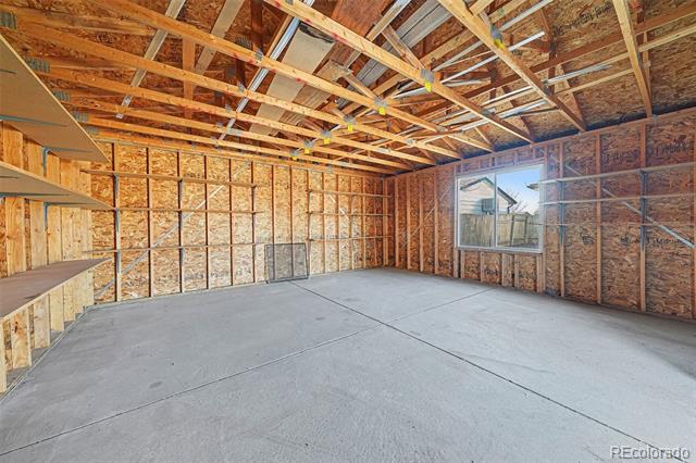 908 Applewood Court