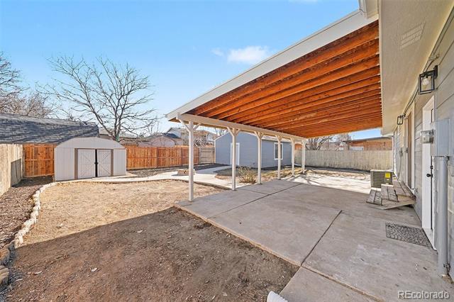 908 Applewood Court