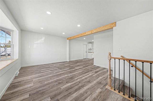 908 Applewood Court