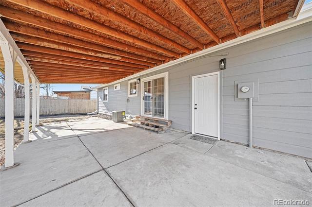 908 Applewood Court