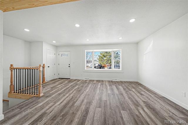 908 Applewood Court