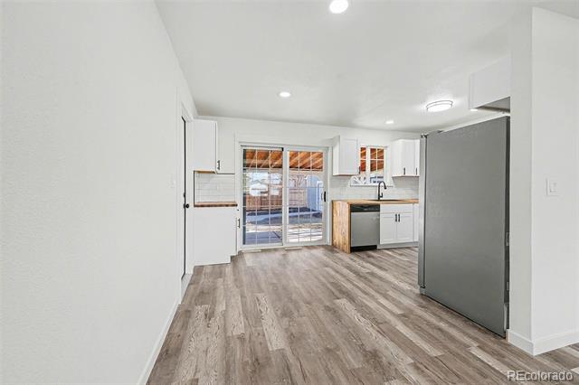 908 Applewood Court