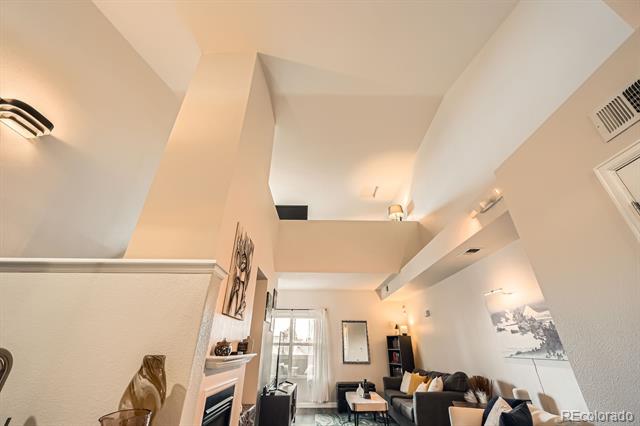3205 S Walden Court Unit: H