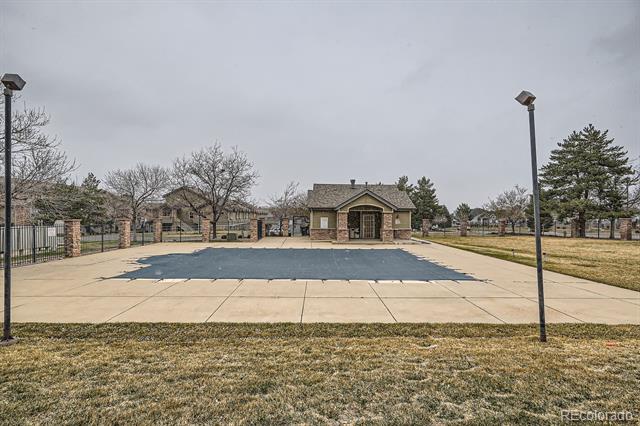 3205 S Walden Court Unit: H