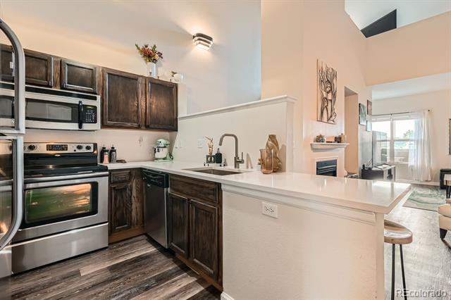 3205 S Walden Court Unit: H