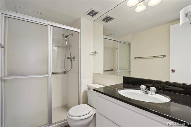 130 N Pearl Street Unit: 1103