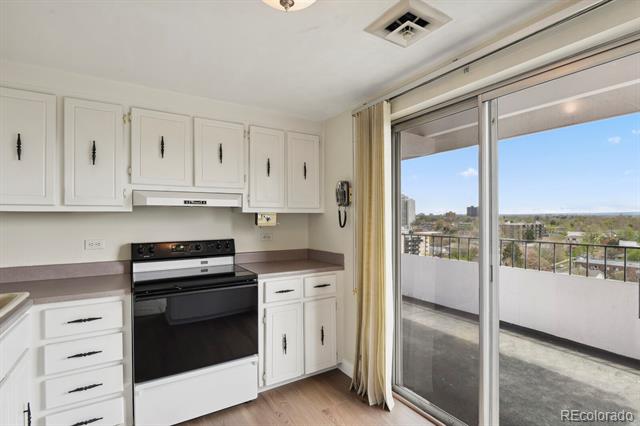 130 N Pearl Street Unit: 1103