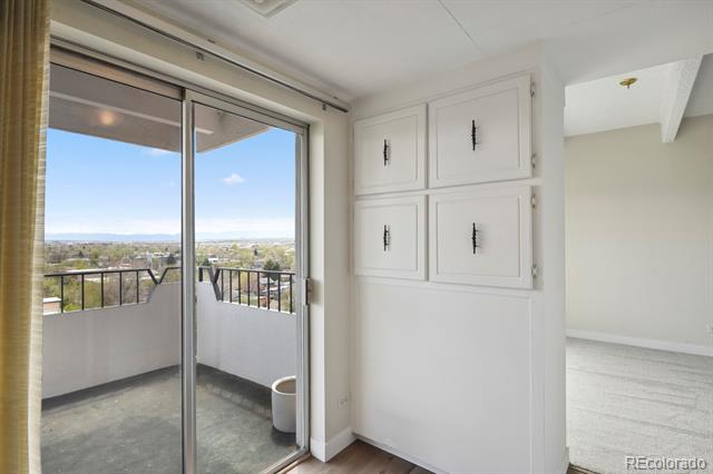 130 N Pearl Street Unit: 1103
