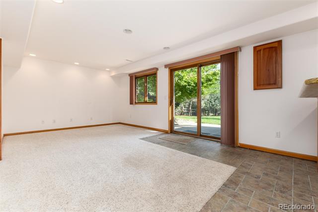 2422 W Arapahoe Court