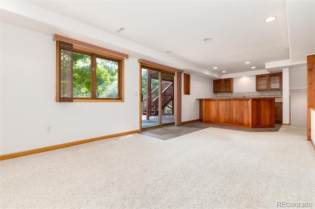 2422 W Arapahoe Court