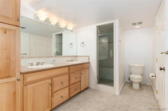 2422 W Arapahoe Court